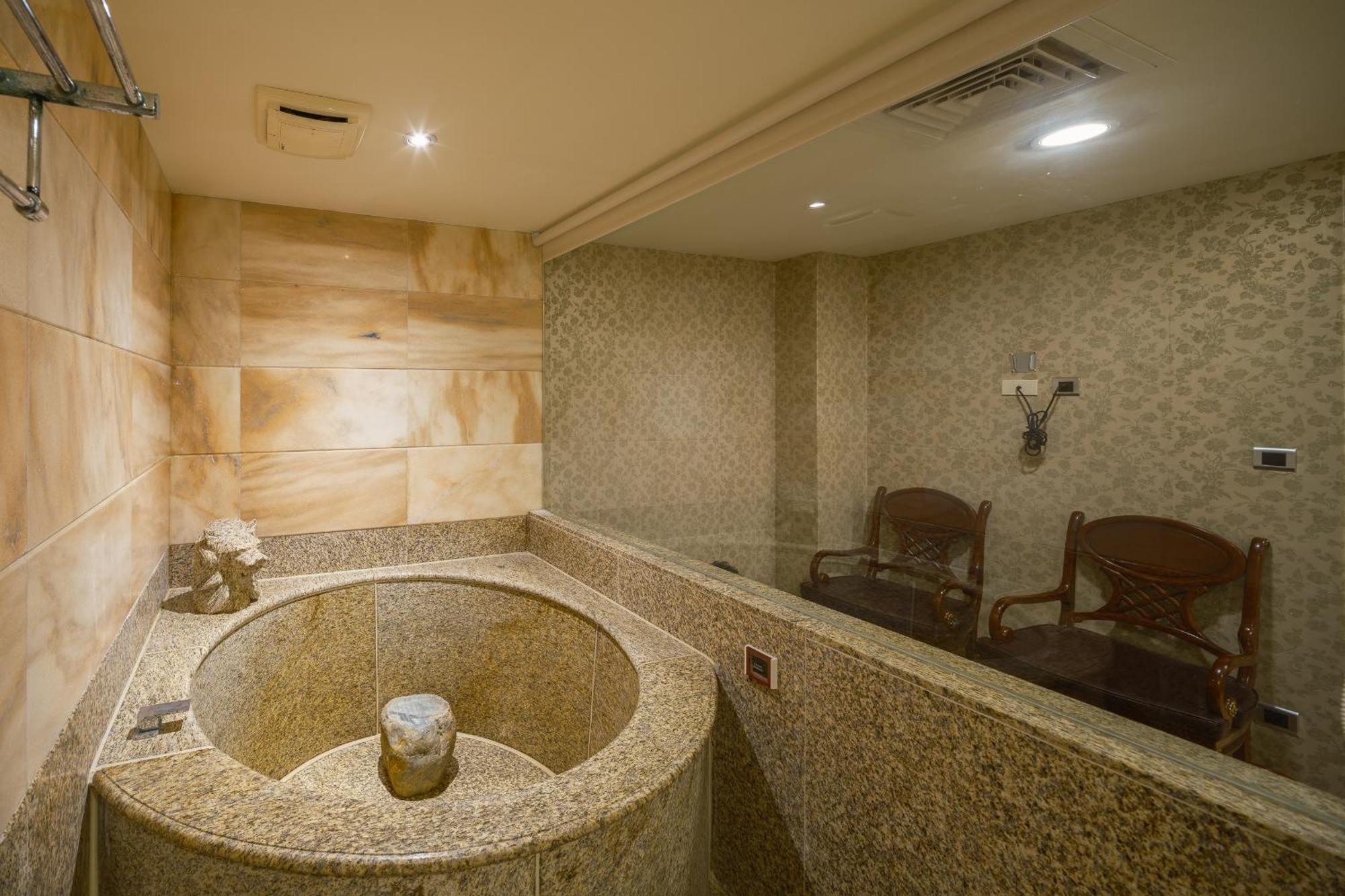 Grand Pleasure Spring Hotel Taipeh Exterior foto